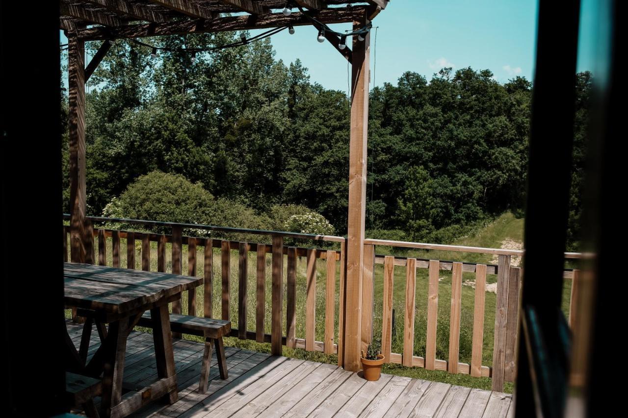La Ferme Du Pont De Maumy, Cabane Au Bord De L'Etang Et Bain Nordique Busserolles Eksteriør billede