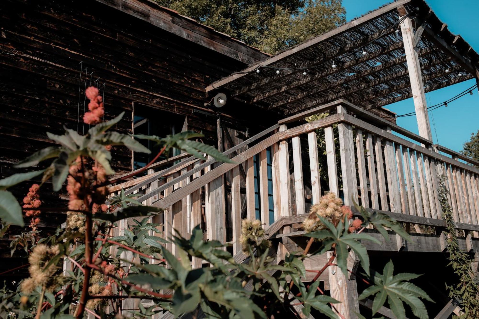 La Ferme Du Pont De Maumy, Cabane Au Bord De L'Etang Et Bain Nordique Busserolles Eksteriør billede